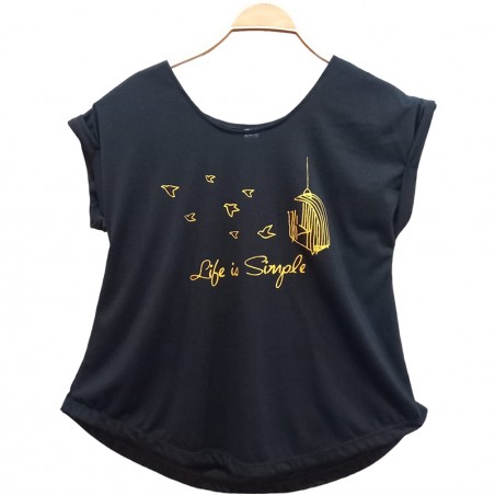 Camiseta Life is Simple